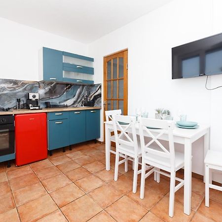 Appartamento Color Ap Calea Victoriei 12C Bucarest Esterno foto