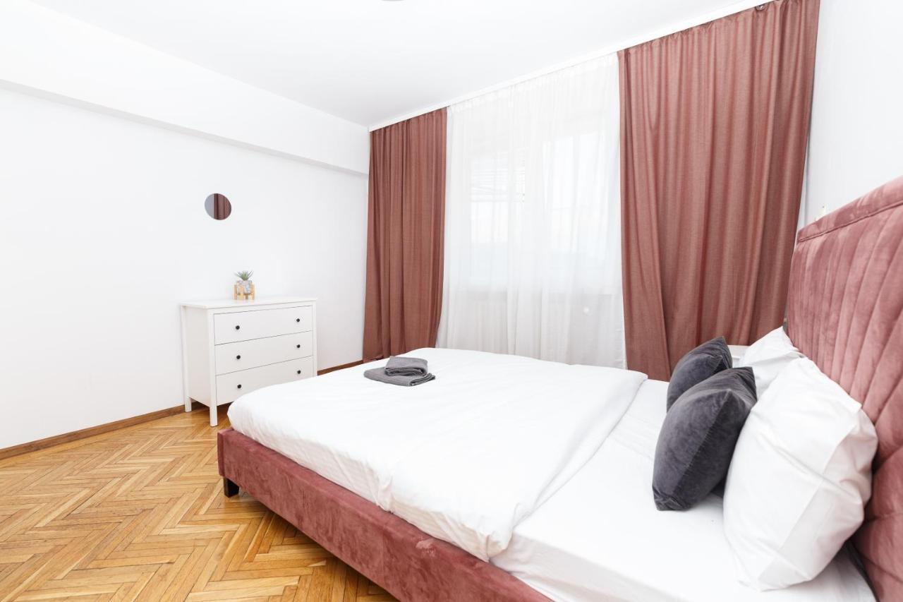 Appartamento Color Ap Calea Victoriei 12C Bucarest Esterno foto